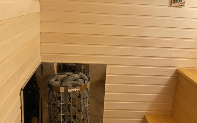 Дом с сауной-1