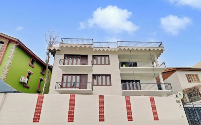 Treebo Vitasta Villa