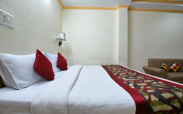 Hotel Dolls Inn
