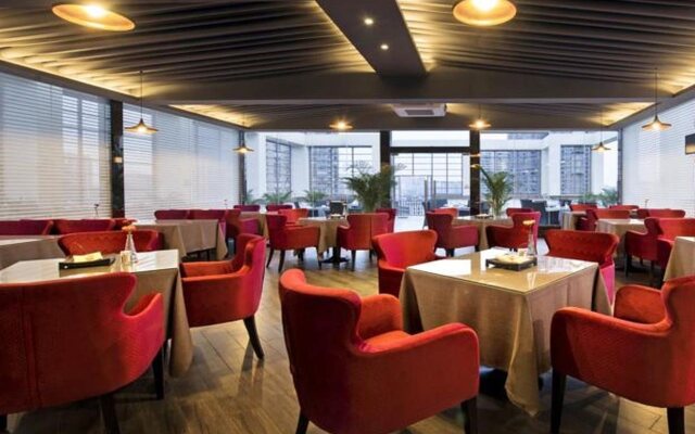 Howdy Smart Hotel