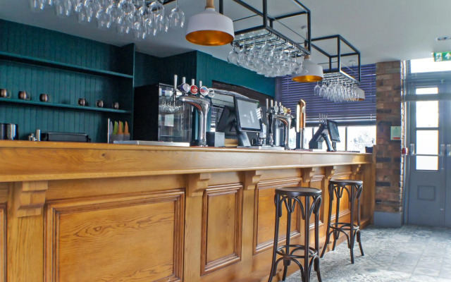OYO Tamworth Arms Boutique Pub & Hotel