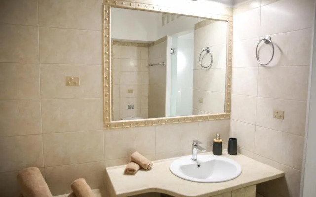 AK Suites