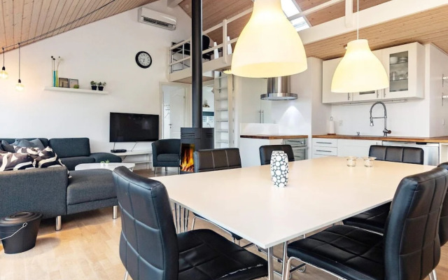 6 Person Holiday Home in Brovst