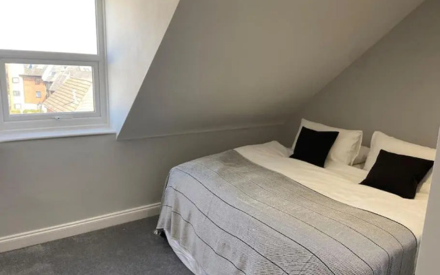 Large Boutique Self Catering Southsea Holiday Flat