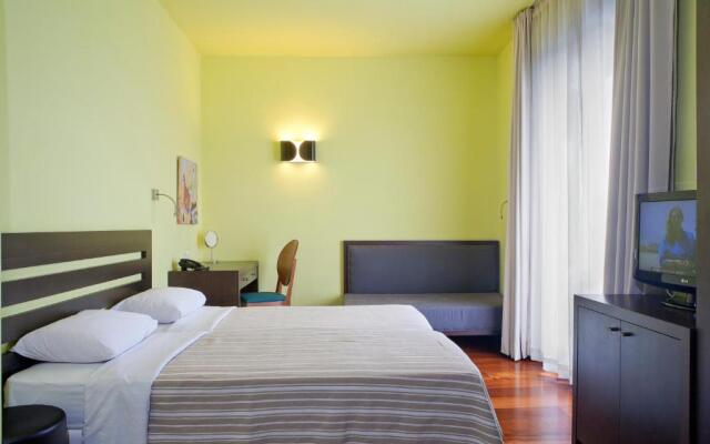 Отель Athens Center Square