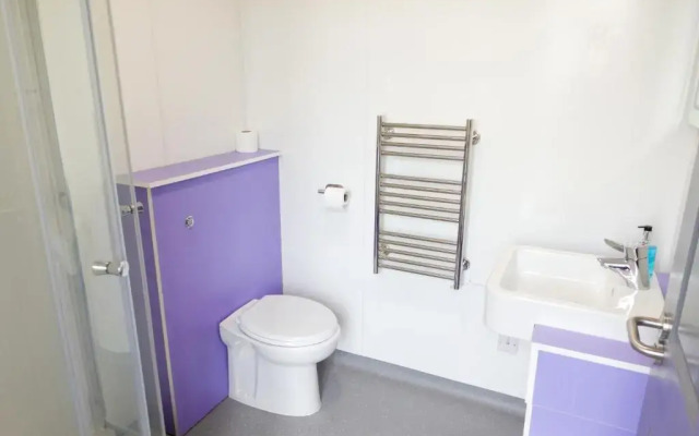 Cwtsh Hostel