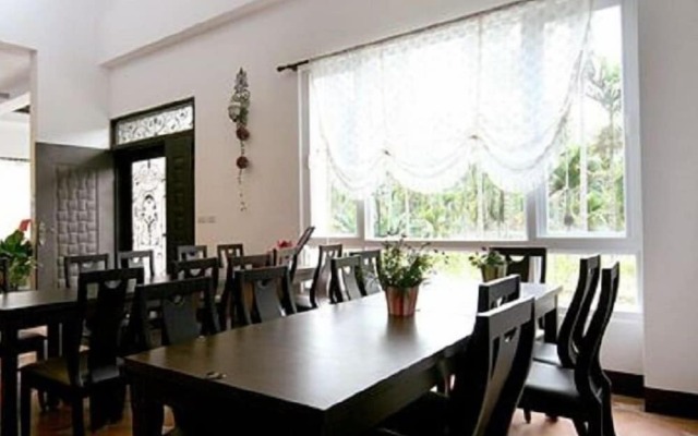 Nunu Haus Guest House
