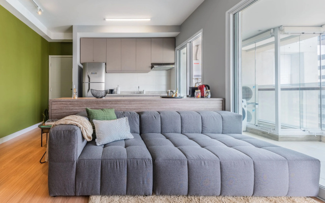 Apartamento completo com varanda | Vila Olímpia