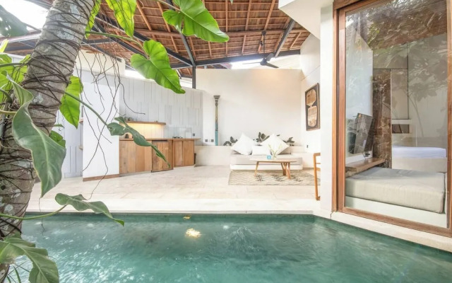 Modern 1 BR Villa 800m To Canggu Beach