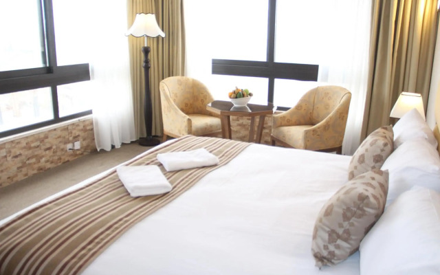 Saray Hotel