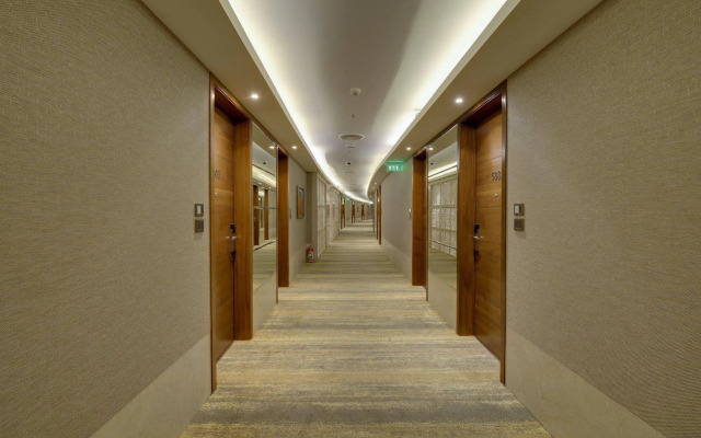 Niranta Airport Transit Hotel & Lounge T2 Intl Departures