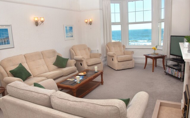 Weymouth Bay Apartment B
