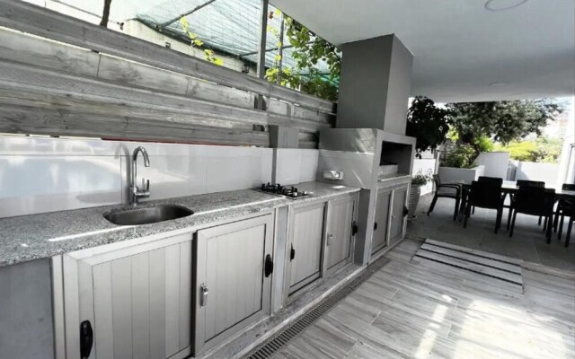Sema Villa in Kyrenia, 4 Bedroom Villa, Sleeps 8