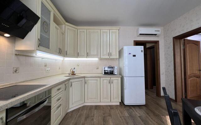 Аврора на улице Войкова