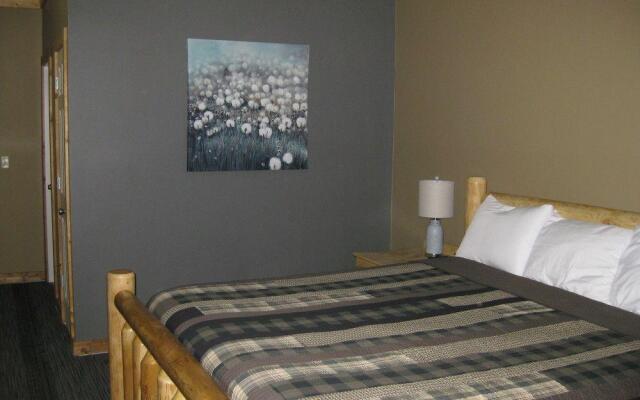 Big Horse Inn and Suites
