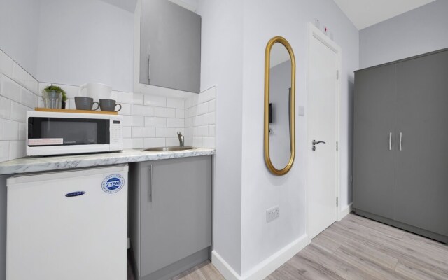 Cozy Serviced Ensuite In West Drayton London TW7
