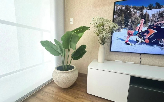 Modern 1BR on J Prado Board San Isidro