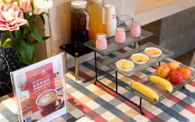 Ibis Kunming Beijing Rd