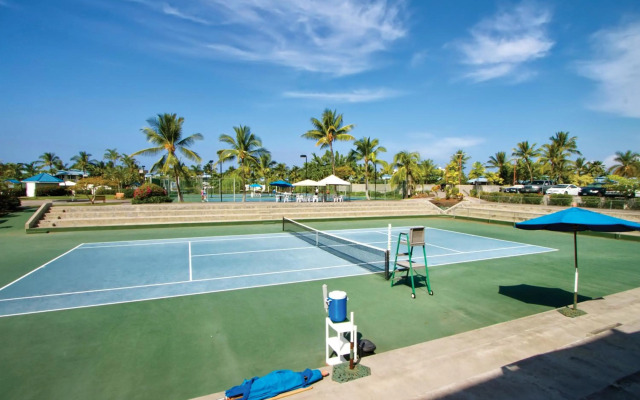 Holua Resort