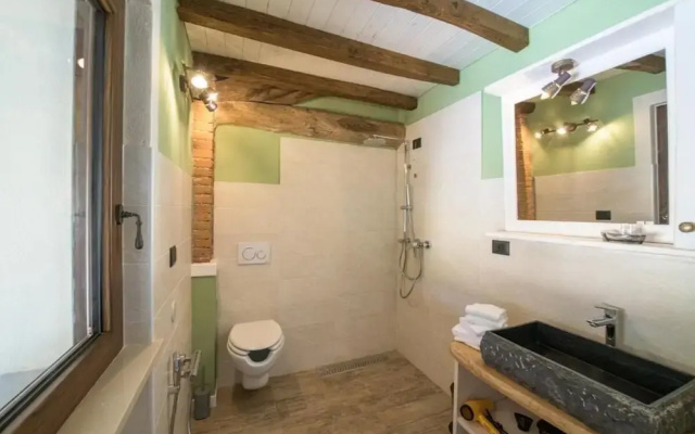 Room-charming Alessandria Retreat With Q
