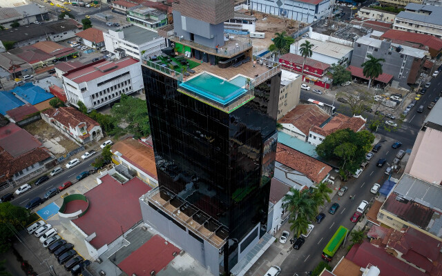 Innfiniti Hotel & Suites