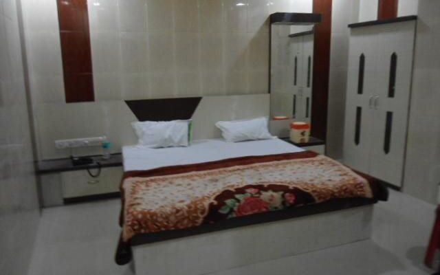 Krish Paradise Hotel