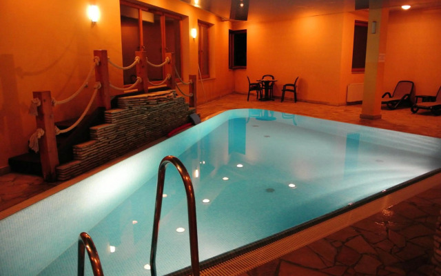 Apartament Królewski z sauną ogródkiem i tarasem