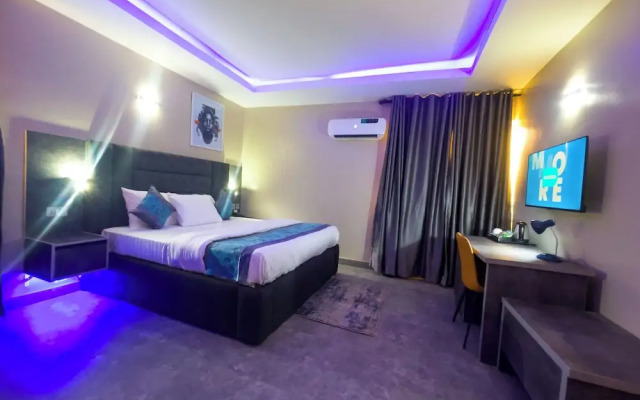 154 Apartment & Hotels