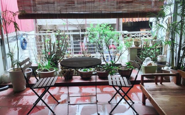 Private Room In Hanoi Old Quarterbalconyen-suite