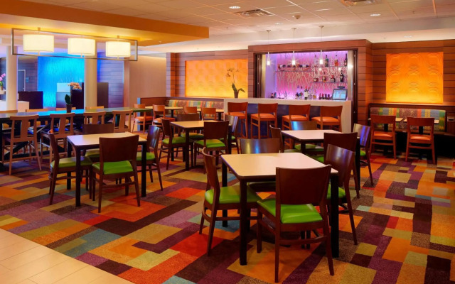 Fairfield Inn & Suites Springfield Northampton/Amherst