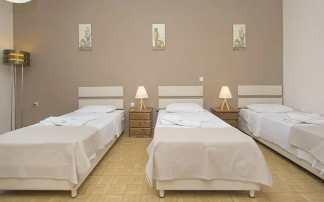 Nikolouzos Sunny Estate