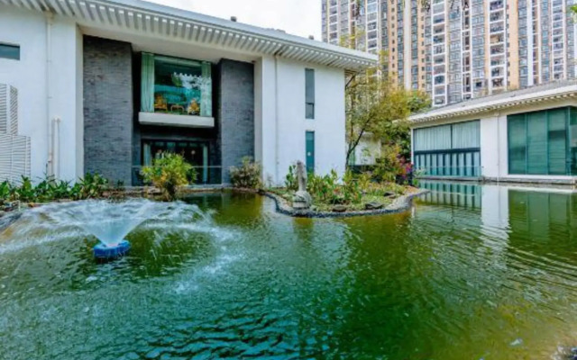 New Summer Palace Hote