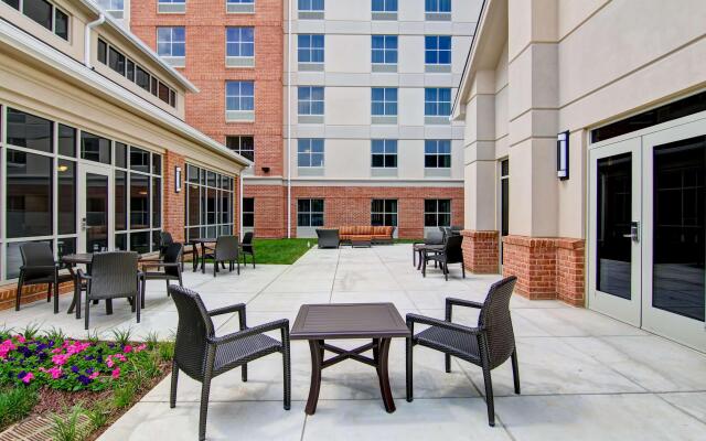 Homewood Suites by Hilton Woodbridge