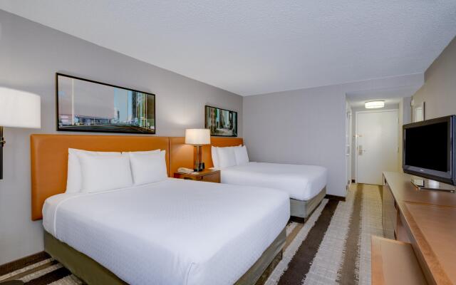 Crowne Plaza Dulles Airport by IHG