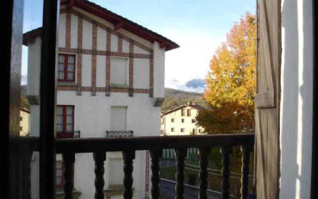 Hostal Ayestaran II