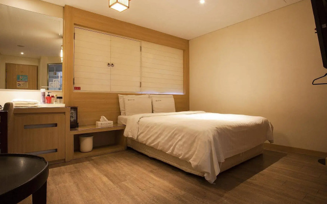 Hotel LaNuit