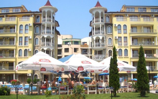 Summer Dreams Apartments