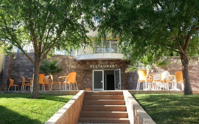 Menada Sunset II Kosharitsa