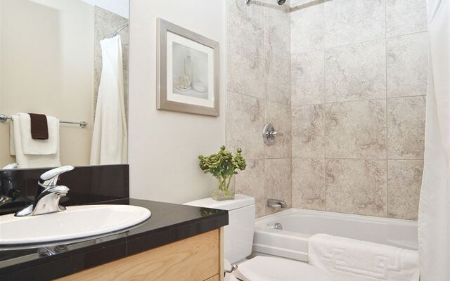 Executive Suites by Roseman - Meredith