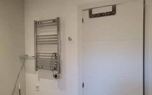 Luxurious Three Bedroom Duplex Apt Close to Beach