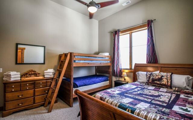 Glacier Paradise 5 Bedroom Townhome