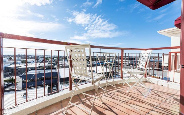 Fino Hotel & Suites