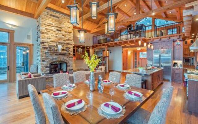 Grand Vista - 5 Br Home