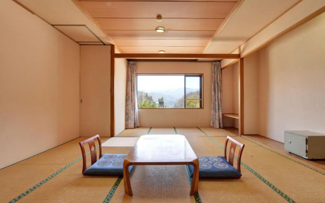 Oze Iwakura Resort Hotel – Guest Rooms – Katashina