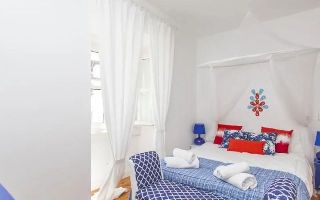 Lxway Bairro Alto - Rua Dos Mouros