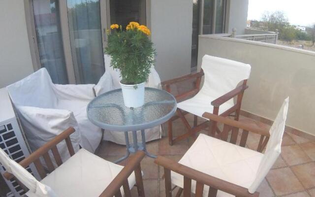 Arapakis Apartment
