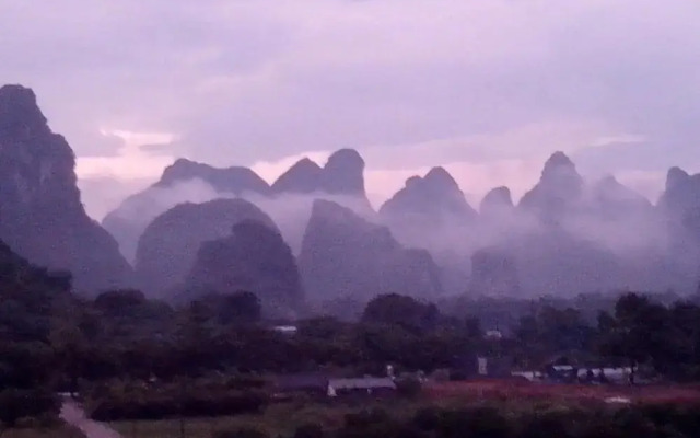Yangshuo Pure Joy Resort