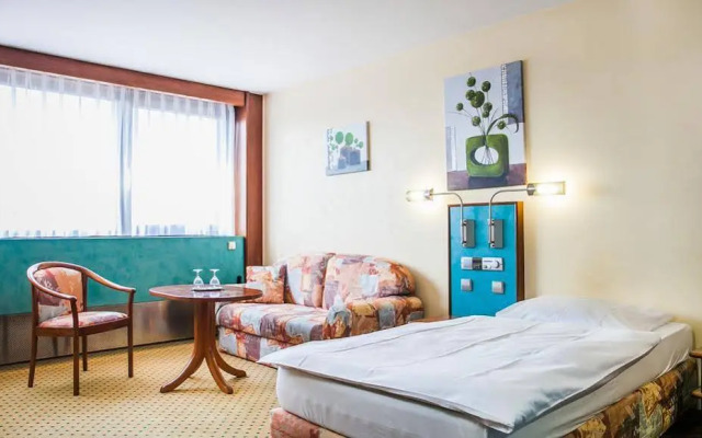 City Hotel Garni