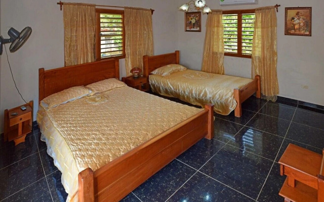 Hostal Eida y Lujan PLAYA LA BOCA