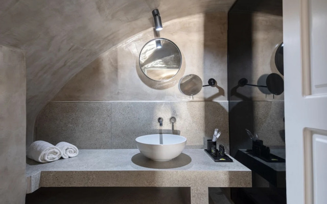 La Maltese Caldera Concept